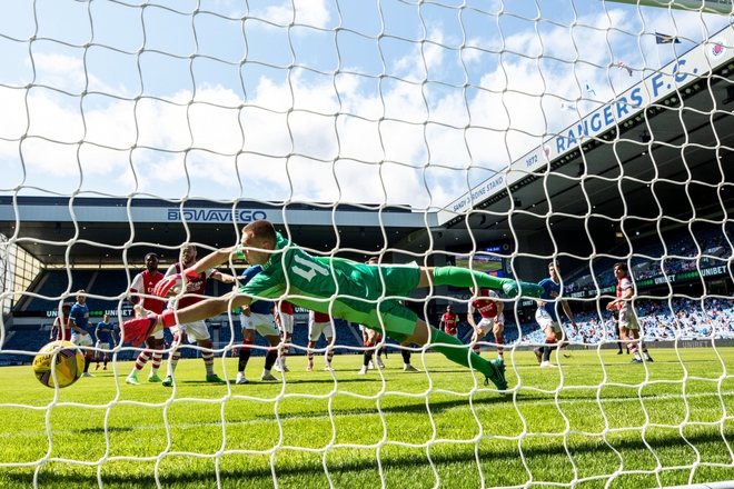 Arsenal liên tiếp sảy chân trước mùa giải mới - Ảnh 2.