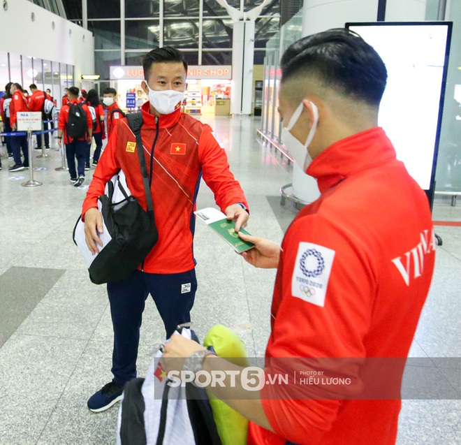 VĐV Việt Nam bị giấu hộ chiếu, hú hồn trước giờ bay đến Olympic Tokyo 2020 - Ảnh 3.