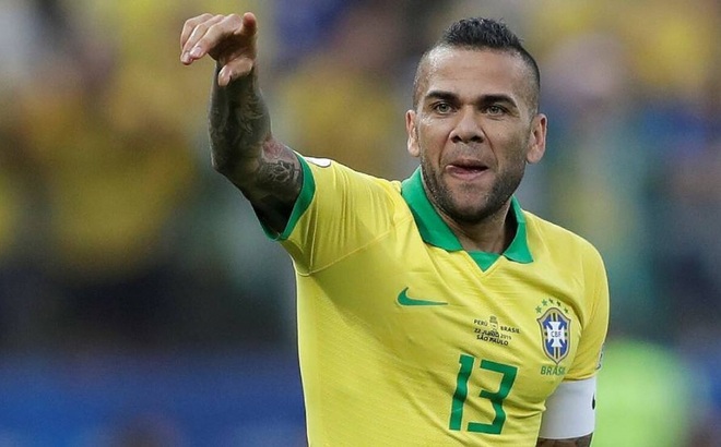 Dani Alves sẽ có danh hiệu thứ 43 trong sự nghiệp nếu cùng Olympic Brazil giành HCV Olympic Tokyo. (Ảnh: Getty).