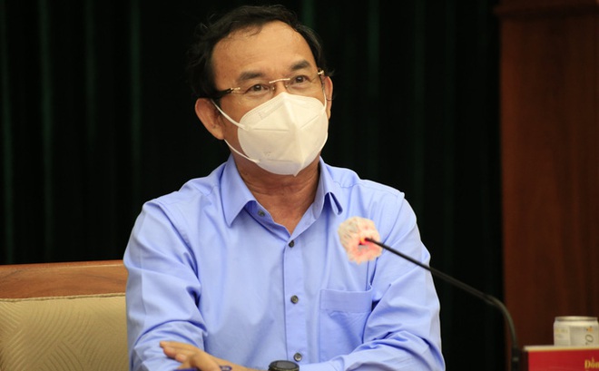 Bí thư Thành ủy TP HCM Nguyễn Văn Nên phát biểu tại cuộc họp