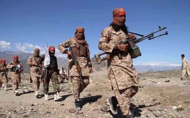 Taliban tuyên bố kiểm soát 90% đường biên giới của Afghanistan (Ảnh: NurPhoto).