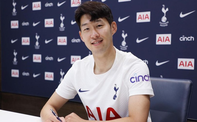 Son tươi rói cam kết tương lai với Tottenham.