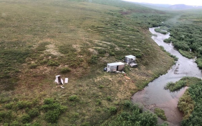 Khu vực khai thác hẻo lánh ở gần Nome, Alaska, nơi chiếc trực thăng của đội Tuần duyên Mỹ đã giải cứu người đàn ông bị gấu tấn công. Ảnh: Getty Images