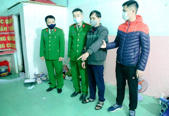 Giết thiếu nữ cùng xóm trọ bằng 17 nhát dao, giấu xác trong nhà vệ sinh rồi đóng cửa bỏ trốn - Ảnh 2. Giết thiếu nữ cùng xóm trọ bằng 17 nhát dao, giấu xác trong nhà vệ sinh rồi đóng cửa bỏ trốn - Ảnh 2.