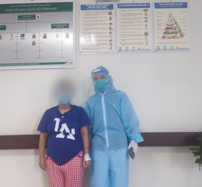 28 ngày vật lộn với Covid-19 sản phụ trẻ đã vượt qua cửa tử và sinh con đầy ngoạn mục - Ảnh 1.