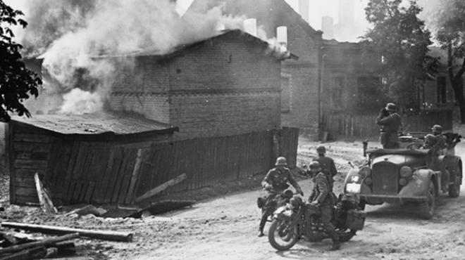 Những vụ thảm sát kinh hoàng của Đức Quốc xã trên đất Liên Xô - Ảnh 2.