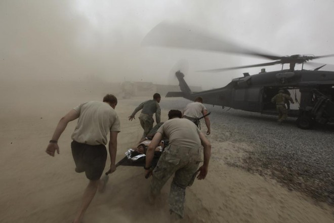 Nhìn lại cuộc chiến kéo dài gần 20 năm của Mỹ ở Afghanistan - Ảnh 10.