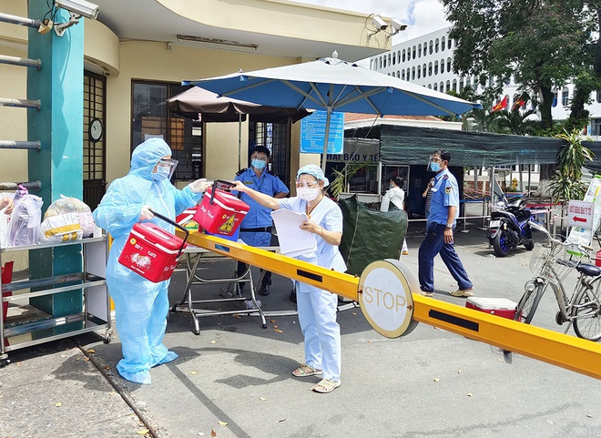 Bộ Y tế: Người từ TP HCM đi 62 tỉnh thành phải cách ly tại nhà 7 ngày - Ảnh 1.