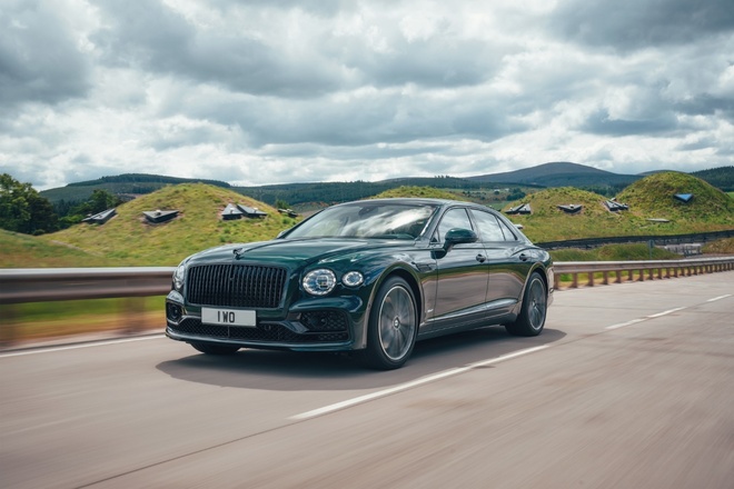 Bentley ‘vượt mặt’ Rolls Royce với chiếc xe này – chỉ một khác biệt nói lên tất cả!  - Ảnh 1.