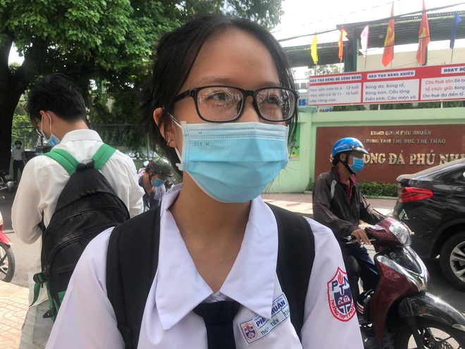 Nghệ An có nhiều thí sinh bỏ thi môn Văn tốt nghiệp THPT sáng nay; Bắc Giang, Phú Yên phải dừng thi khẩn do có liên quan COVID-19 - Ảnh 2.