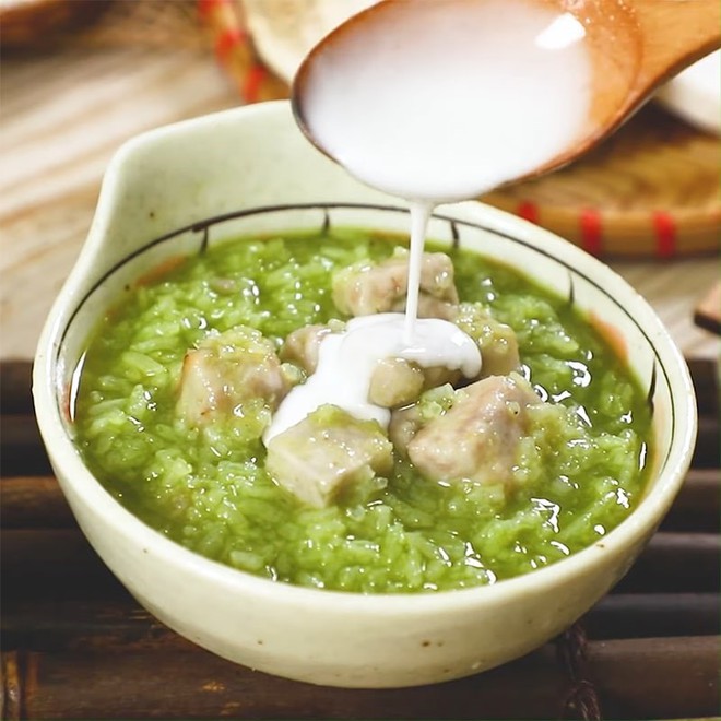 Cách làm chè khoai môn nếp lá dứa - Ảnh 7. Cách làm chè khoai môn nếp lá dứa - Ảnh 7.