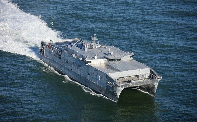 Tàu vận tải USNS Yuma (T-EPF-8) của Hải quân Mỹ đang trên đường đến Biển Đen. (Ảnh: U.S. Naval Forces Europe-Africa)