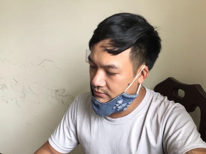 Thay biển số giả để chở 7 con hổ đi giao cho khách, lùi xe đâm nát đầu xe cảnh sát để chạy trốn - Ảnh 5. Thay biển số giả để chở 7 con hổ đi giao cho khách, lùi xe đâm nát đầu xe cảnh sát để chạy trốn - Ảnh 5.