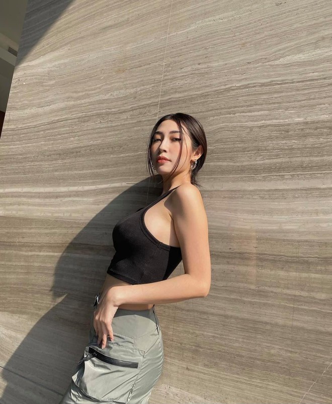 Hậu chia tay Ngô Kiến Huy, Khổng Tú Quỳnh ngày càng sexy, táo bạo - Ảnh 7.