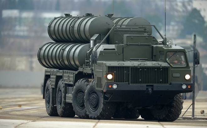 Hệ thống tên lửa phòng không S-400 của Nga. (Ảnh: RIA)