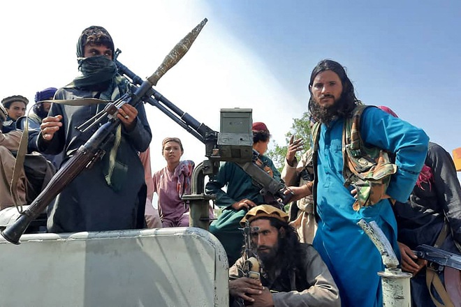 NÓNG: Tổng thống Ghani rời khỏi Afghanistan, Taliban tiến quân vào thủ đô - Ngoại trưởng Mỹ tuyên bố Kabul không phải là Sài Gòn! - Ảnh 1.