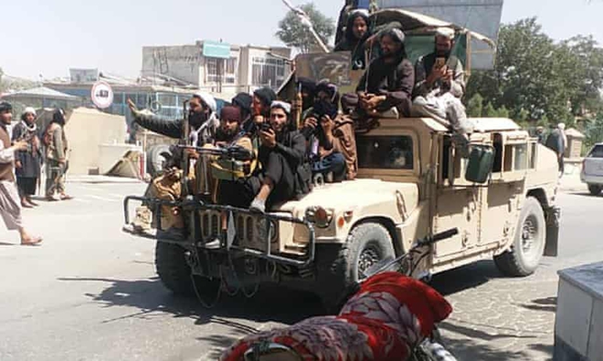Taliban đã ở ngay ngoài cửa: Mỹ tăng tốc độ cuộc rút chạy lớn nhất kể từ đầu thế kỷ 21 - Ảnh 1.