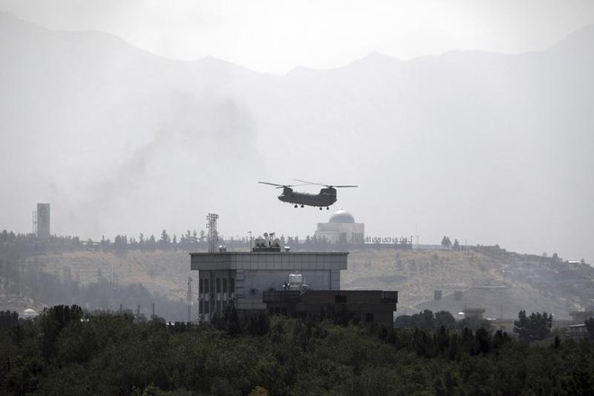 NÓNG: Bất chấp 5.000 quân Mỹ, hàng nghìn lính đồng minh, Taliban thâm nhập thủ đô Afghanistan từ mọi hướng! - Ảnh 1.
