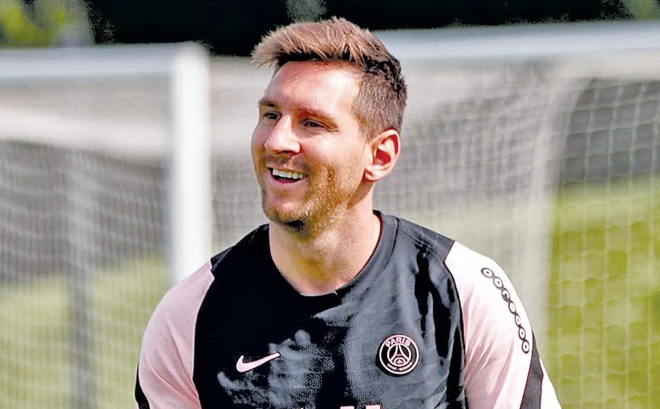 Messi trong màu áo của đội bóng mới- PSG