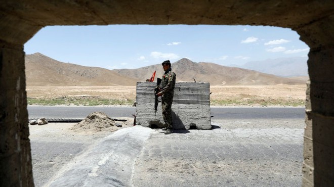 Trực thăng TT Afghanistan chất đầy tiền mặt bỏ trốn  - Tổng tư lệnh Donald Trump sẽ khiến Taliban phải trả giá rất đắt - Ảnh 1.