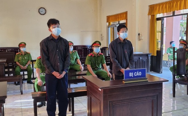 Dương và Khánh tại phiên xét xử sơ thẩm