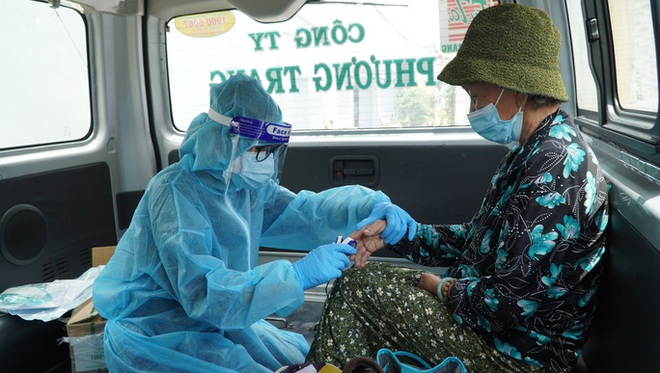 Bí thư Nguyễn Văn Nên: Chúng ta thèm 1 ngày không có Covid-19. Điều tra tài xế chở 46 thi hài từ TP.HCM về Bến Tre hỏa táng - Ảnh 1.