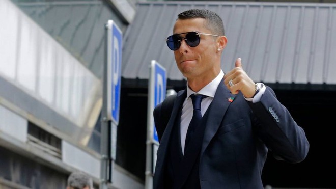 Chuyển nhượng tối 18/8: Thương vụ Ronaldo đến Ngoại hạng Anh ngã ngũ - Ảnh 1.