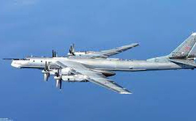 Máy bay ném bom chiến lược Tu-95MS của Nga