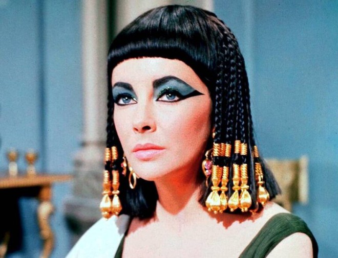 Tranh cãi thiên niên kỷ về sắc đẹp của Nữ hoàng Ai Cập Cleopatra  - Ảnh 1.
