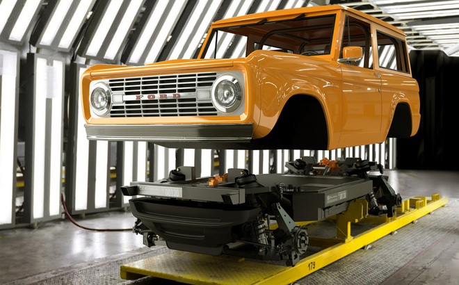 Ford Bronco từ khoảng năm 1966 lắp đặt trên gầm xe điện dành riêng cho chiếc xe. Ảnh: Zelo Labs