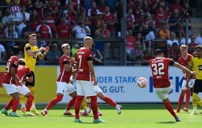 Haaland tịt ngòi, Dortmund nhận thất bại đầu tiên tại Bundesliga - Ảnh 4.