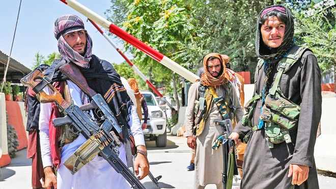 Afghanistan thời Taliban 2.0: Phương Tây mất vị thế - Nga, Trung Quốc sẽ thuận nước đẩy thuyền? - Ảnh 2. Afghanistan thời Taliban 2.0: Phương Tây mất vị thế - Nga, Trung Quốc sẽ thuận nước đẩy thuyền? - Ảnh 2.