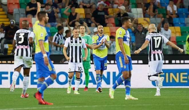 Thủ môn tấu hài khó đỡ, Juventus mất điểm cay đắng dù dẫn trước 2 bàn - Ảnh 11.