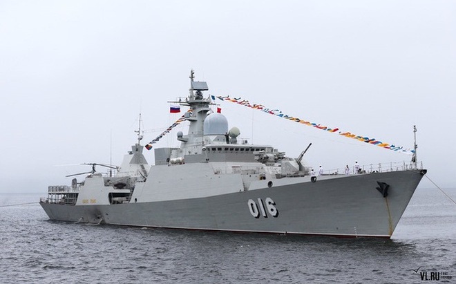 Tàu hộ vệ tên lửa 016-Quang Trung của Việt Nam tại cảng Vladivostok, LB Nga. Ảnh: Vl.ru