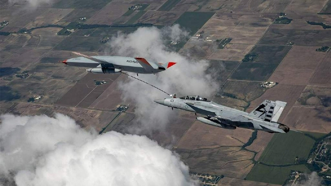 Xem hành động ‘thần kỳ’ trên không của bộ đôi siêu máy bay Mỹ - Ảnh 11.
