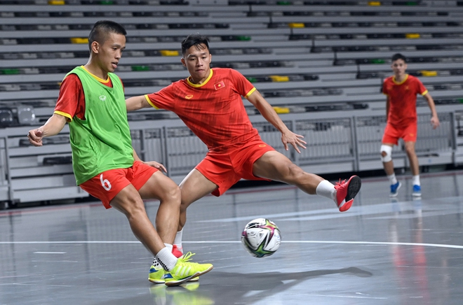 ĐT futsal Việt Nam tích cực chuẩn bị cho cuộc “thử lửa” với đội bóng số 1 thế giới - Ảnh 8.