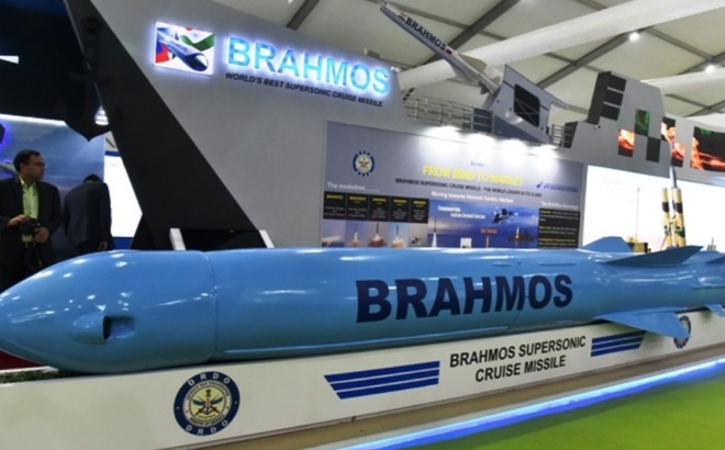 Tên lửa hành trình siêu thanh BrahMos do Nga và Ấn Độ phối hợp nghiên cứu, phát triển. Ảnh: Reuters