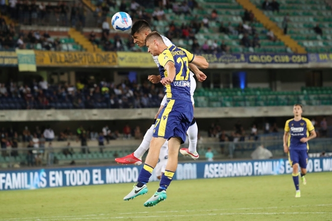 Inter xuất sắc lội ngược dòng đánh bại Verona với tỷ số 3-1 - Ảnh 8.