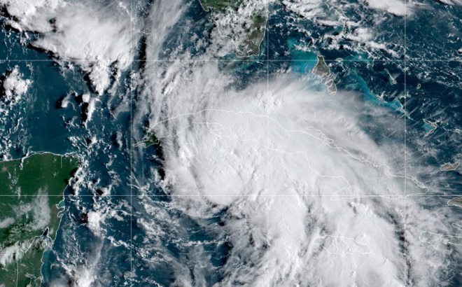 Hình ảnh vệ tinh về bão Ida. Ảnh: al Jazeera.