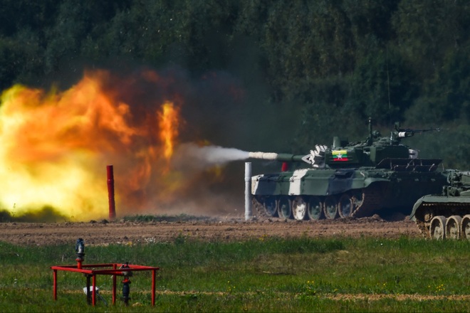 Trực tiếp Tank Biathlon 2021: Nga dạy cho Trung Quốc một bài học - Mộng bá vương sụp đổ, vỡ vụn - Ảnh 1.