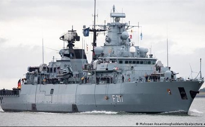 Việc đưa tàu chiến tới khu vực được cho là bước cụ thể hóa tầm nhìn chiến lược về Ấn Độ Dương-Thái Bình Dương của chính phủ bà Merkel. Ảnh: DPA