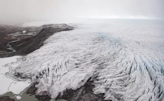 Băng ở Greenland được nhìn thấy hồi tháng 5 năm nay.