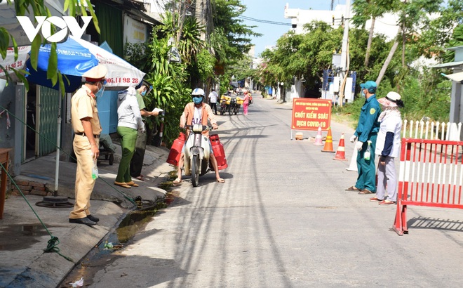 Ảnh minh họa: Một chốt kiểm soát dịch ở huyện Phú Hòa, tỉnh Phú Yên (nguồn: VOV)