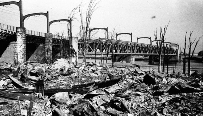 Vụ ném bom nào của Mỹ khủng khiếp hơn Hiroshima và Nagasaki? - Ảnh 2.