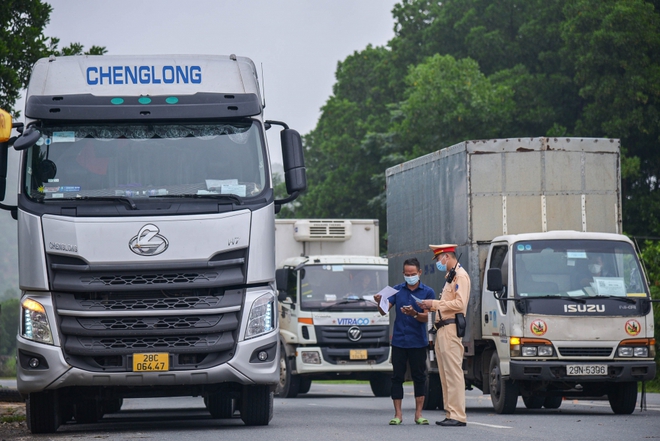 Những “lá chắn thép” canh giữ bình yên cho Thủ đô - Ảnh 2.