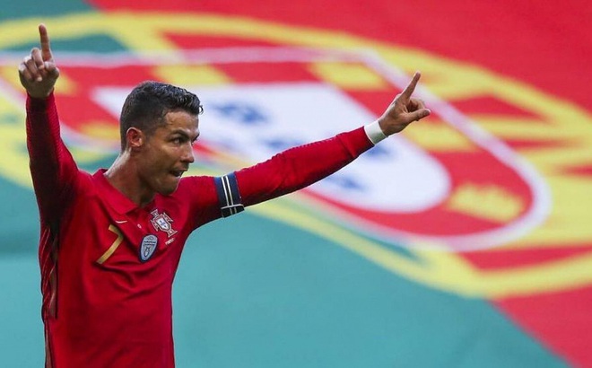 Ronaldo và các đồng đội ở ĐT Bồ Đào Nha sẽ có trận đấu với CH Ireland. (Ảnh: Getty).
