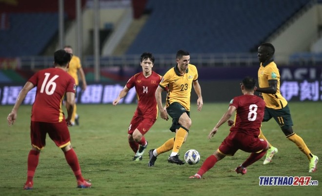 Luật FIFA ngăn cản Việt Nam kiện trọng tài ở Vòng loại World Cup 2022 - Ảnh 1.