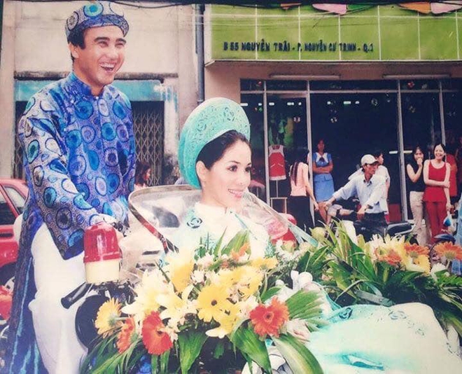 Chân dung bà xã xinh đẹp, là doanh nhân thành đạt của MC Quyền Linh - Ảnh 3. Chân dung bà xã xinh đẹp, là doanh nhân thành đạt của MC Quyền Linh - Ảnh 3.