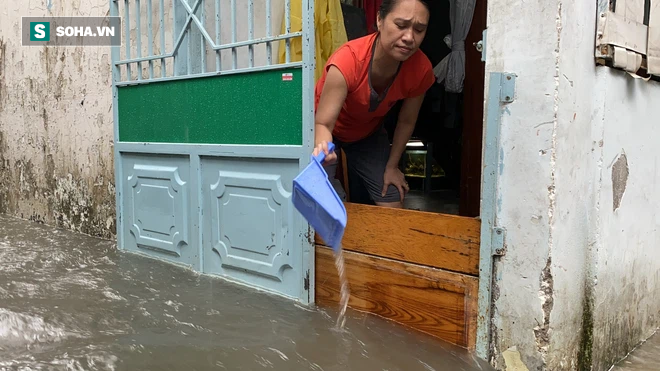 Khu dân cư khổn khổ vì mưa là ngập ngay giữa trung tâm Đà Nẵng - Ảnh 10.
