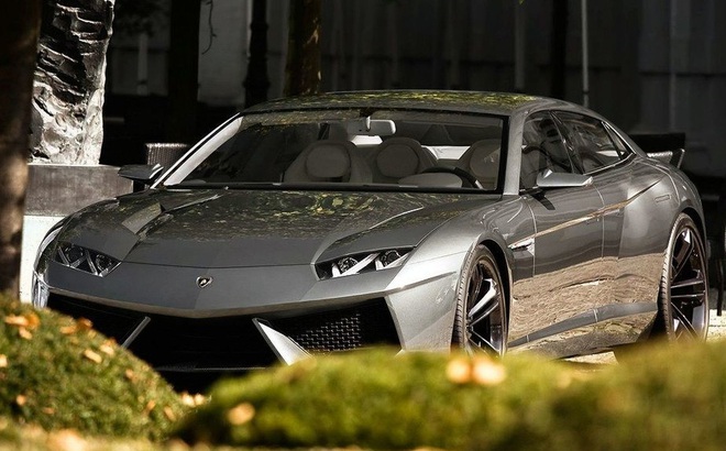Xuất hiện bất ngờ của Lamborghini Estoque tại Đức hồi gần cuối năm 2009. Ảnh: Motor1